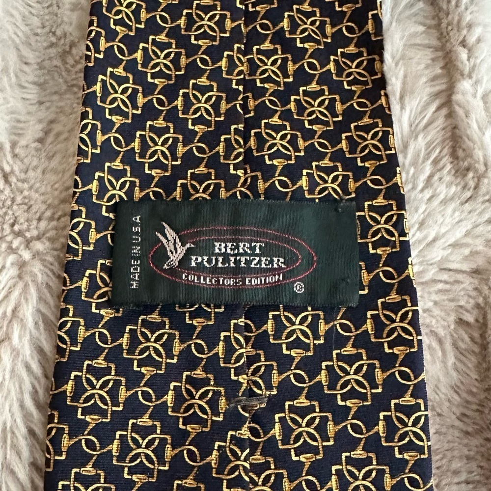 Bert Pulitzer Navy Gold Geometric Silk Tie Made in USA - Picture 5 of 7